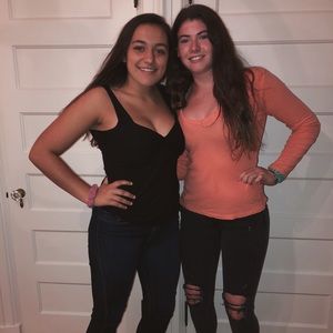 Meet your Posher, Mia